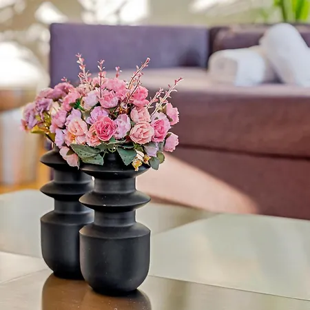 Via Venezia 10 - Renaissance - Historic Charm With Frescoes And Private Courtyard Parking In Heart Florenz