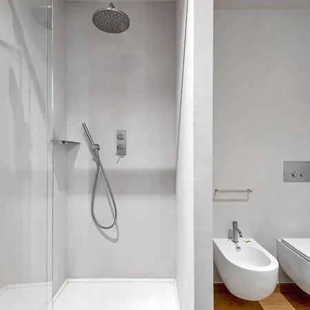 Via Venezia 10 - Renaissance - Historic Charm With Frescoes And Private Courtyard Parking In Heart