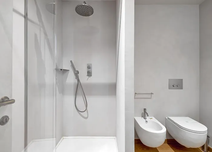 Via Venezia 10 - Renaissance - Historic Charm With Frescoes And Private Courtyard Parking In Heart